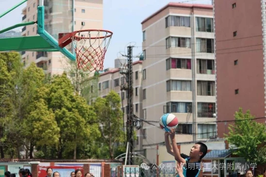 为什么选择智能球衣进行篮球训练_1